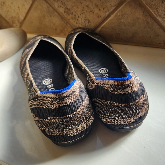 NIB Rothy's Golden Shimmer - Picture 5 of 7